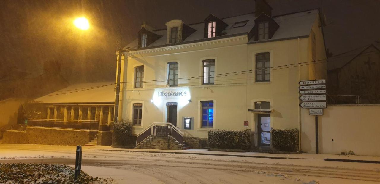 Hôtel Restaurant L'Espérance Vitré Exterior foto
